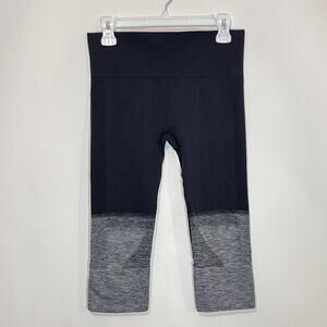Lululemon Seamlessly Street Black Gray Heather Ombre Cropped Leggings Womens 6